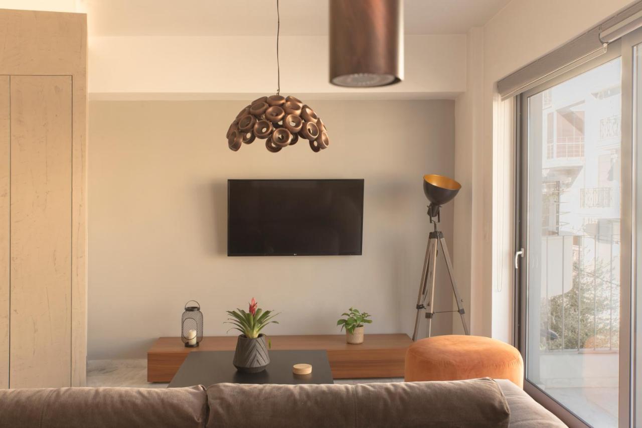 Luxury Apt With Parking-Living Stone Silver Athena Bagian luar foto